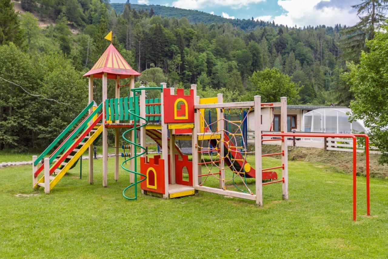 Tsarynka Eco Complex Hotell Slavskoje Eksteriør bilde